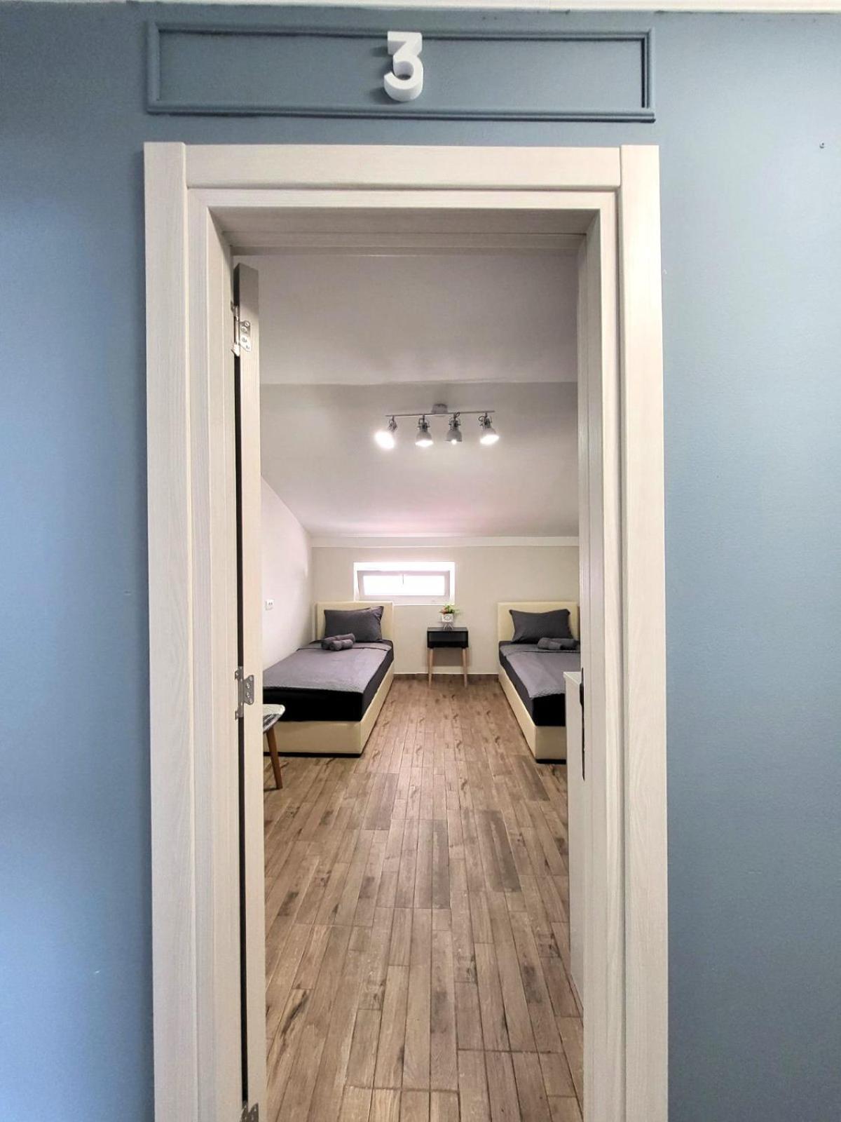 Guesthouse Ozegovic 贝尔格莱德 外观 照片