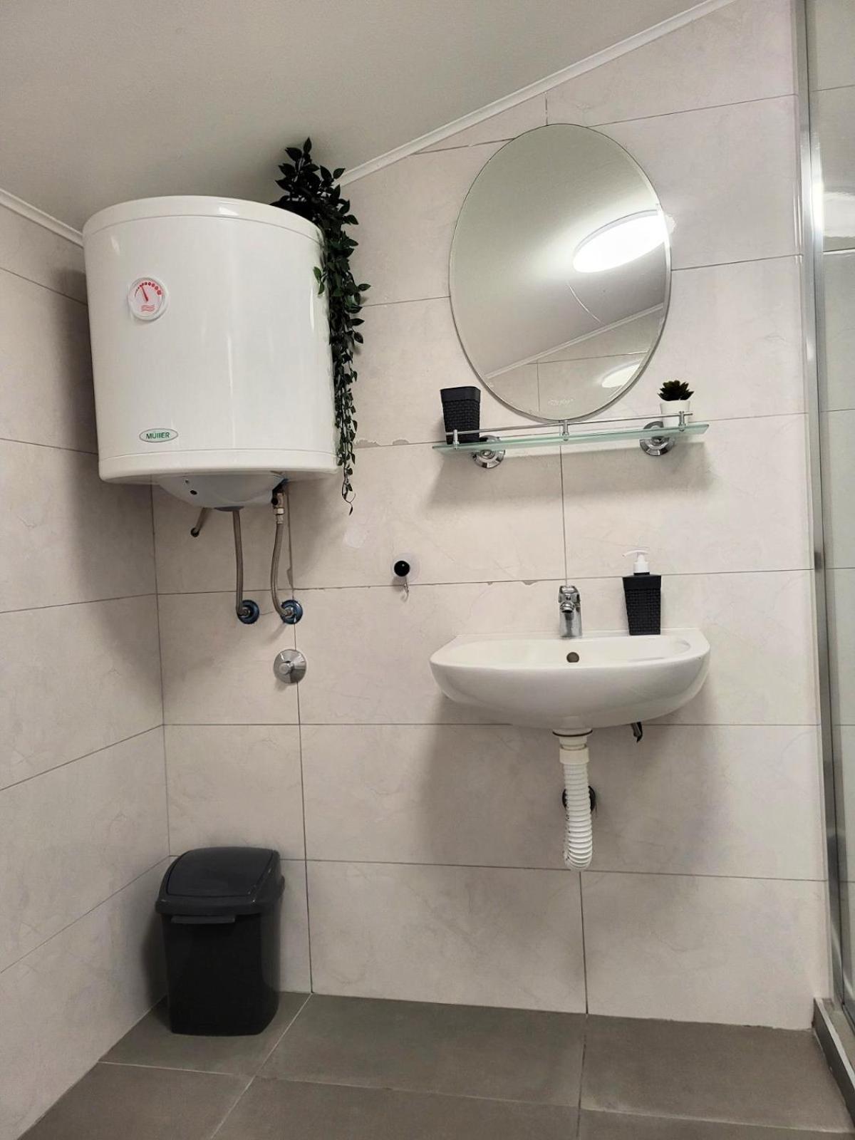 Guesthouse Ozegovic 贝尔格莱德 外观 照片