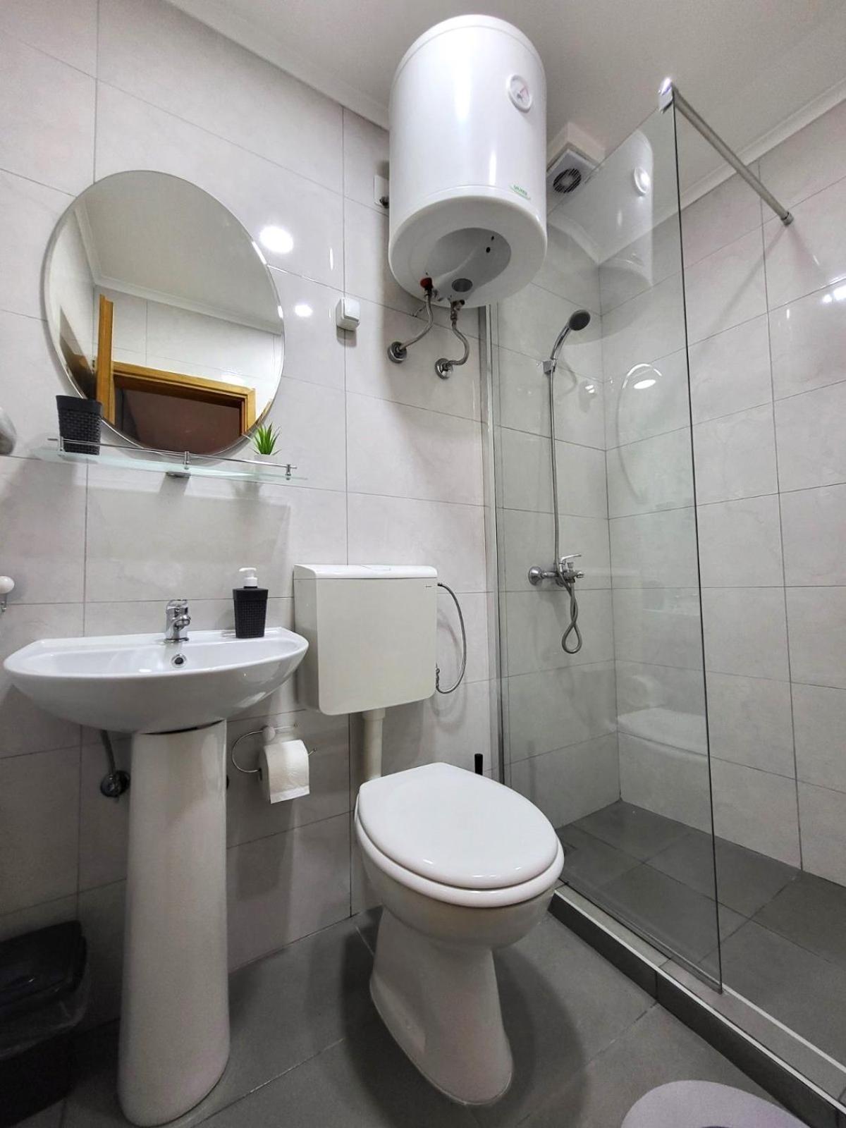 Guesthouse Ozegovic 贝尔格莱德 外观 照片